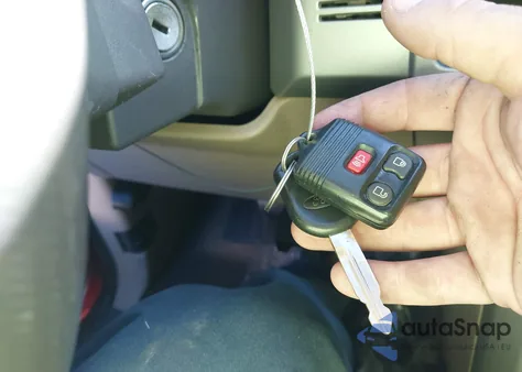 2009 Ford F-150 Lariat z USA, uszkodzony, nr VIN 1FTPW14V29FB16884